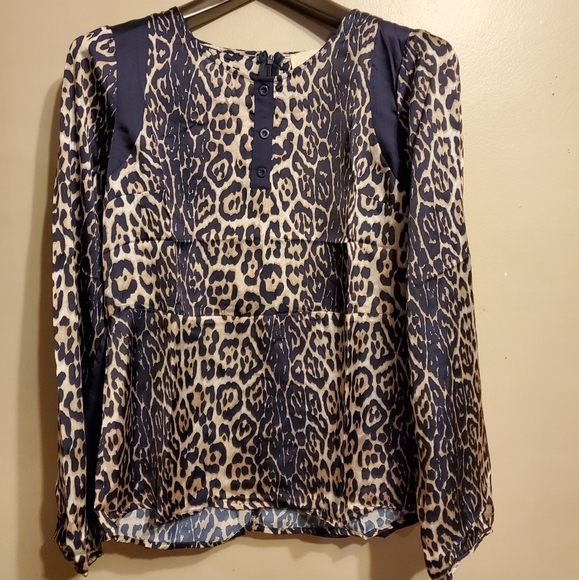 NWT Navy Cheetah Print Long Sleeve Top S-M-L - Picture 7 of 13